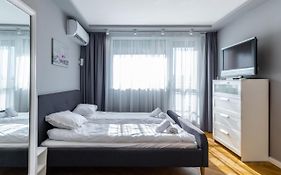Cosy 1Bd Flat With A Lovely Balcony